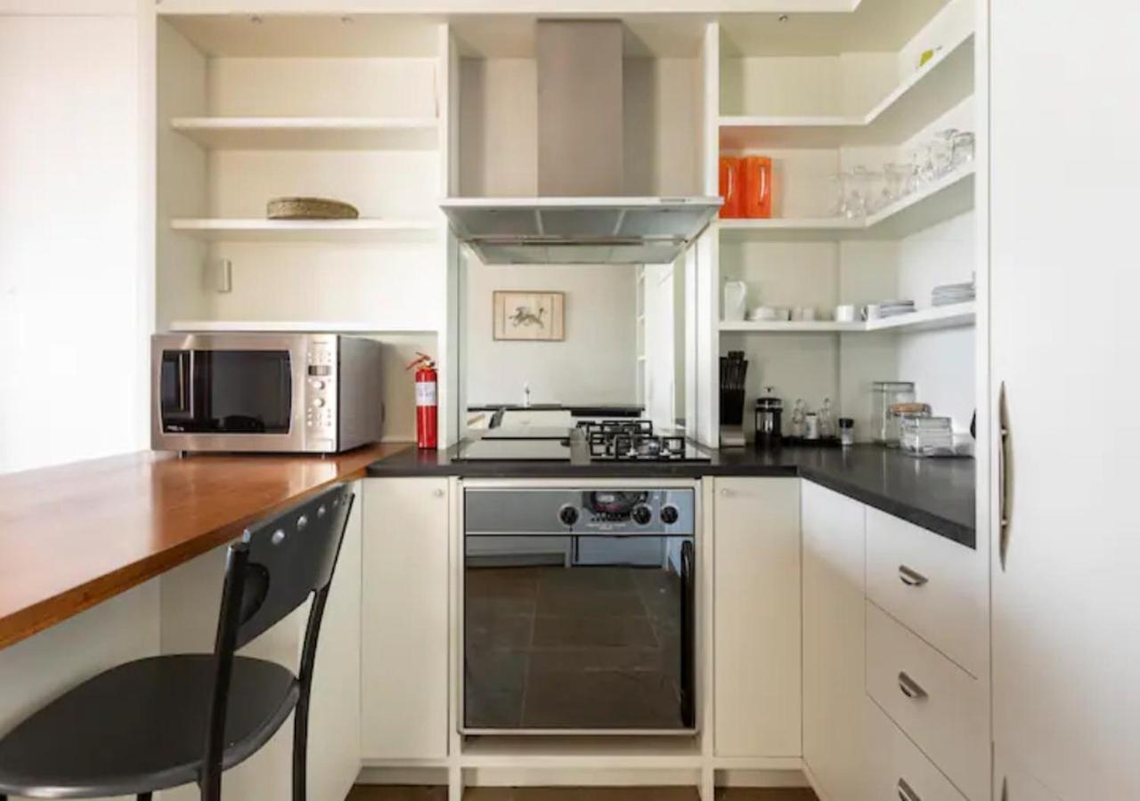 Seaview Apartment In Muizenberg Εξωτερικό φωτογραφία