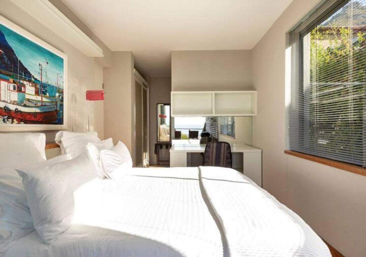 Seaview Apartment In Muizenberg Εξωτερικό φωτογραφία